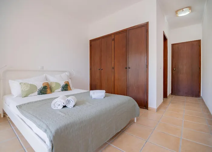 Appartement 206 *