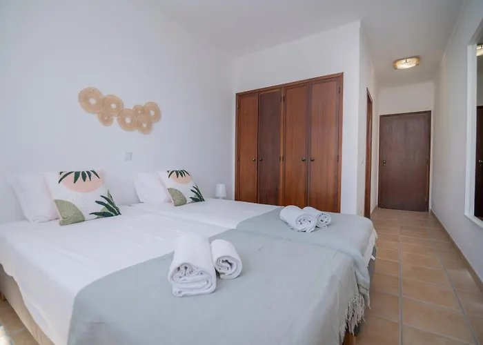 Appartement 206 *