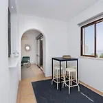 206 Apartment